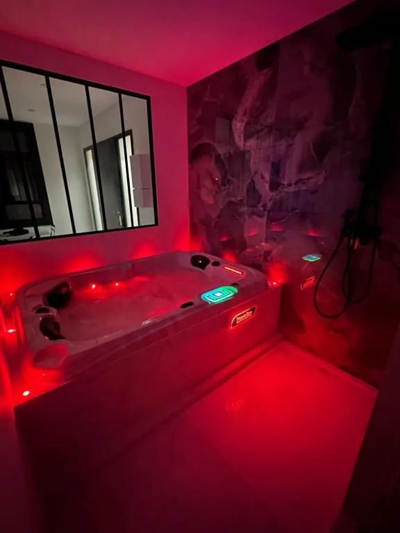 Luxury Living Martigues, gîte avec spa à Martigues - photo 3 sur 12