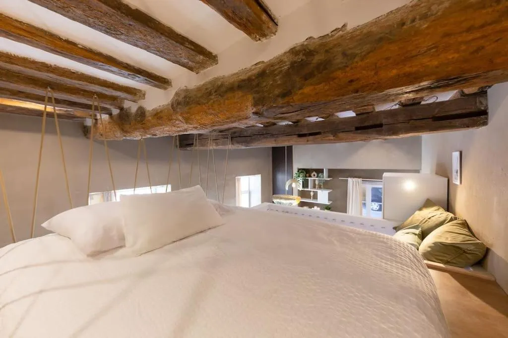 Luxury Suite d'Arpajon, gîte avec spa à Arpajon - photo 2 sur 11
