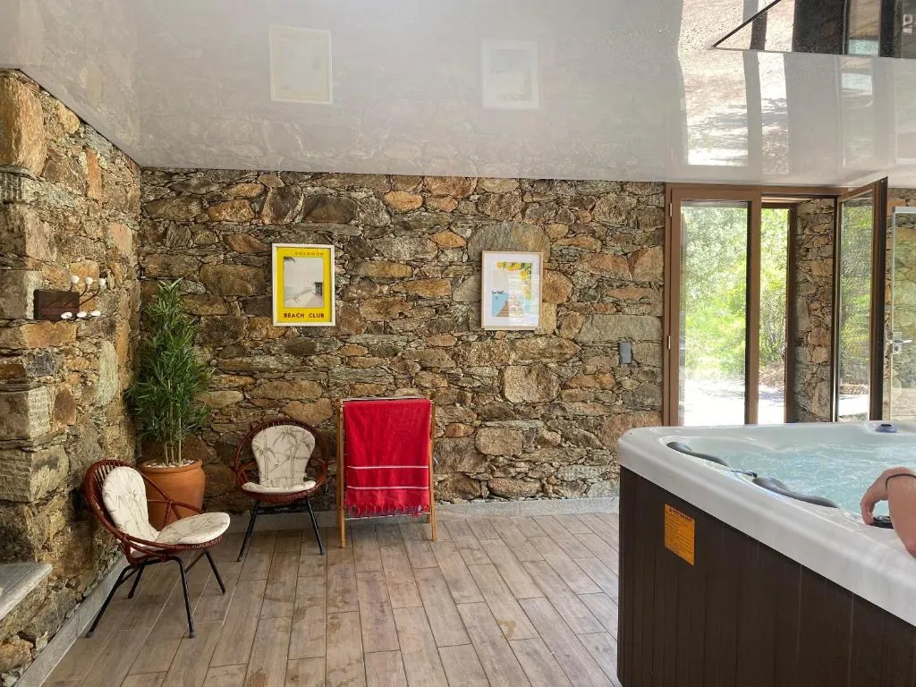 Maison au jacuzzi de Santo-Pietro, gîte avec spa à Santo-Pietro-di-Tenda - photo 2 sur 12