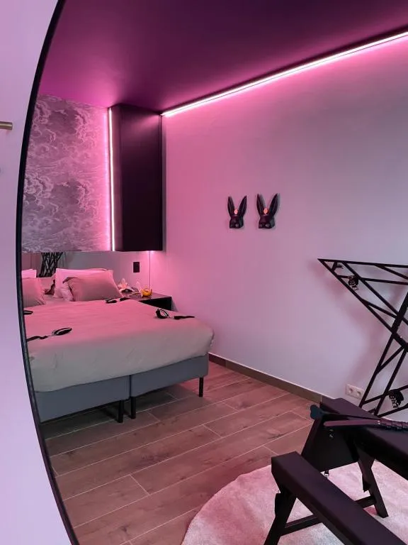 Maison Bain à Remous d'Arlon - Salon et kitchenette équipée (Arlon, Luxembourg)