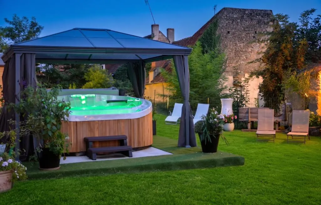 Maison balnéo du Blanc, gîte avec spa à Le Blanc - photo 2 sur 12