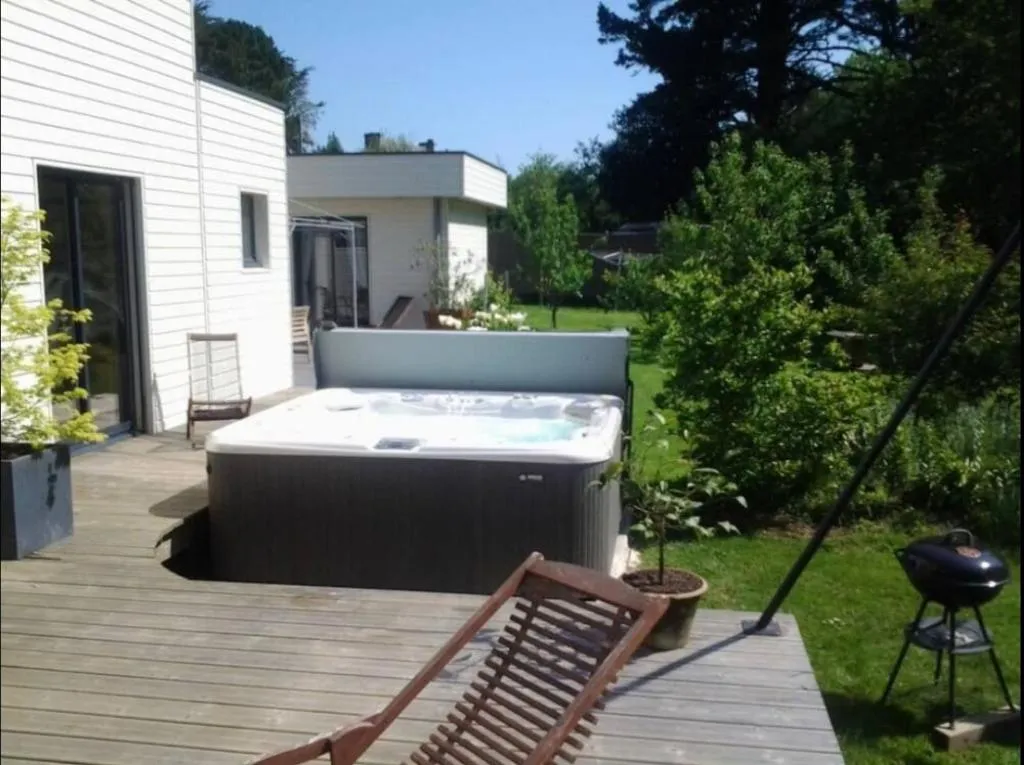 Maison bois spa et mer - Bain à remous et vue mer (Logonna-Daoulas, Finistère)