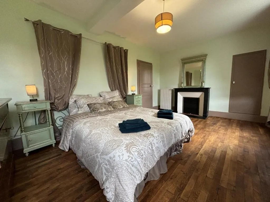 Maison bourgeoise de Jaligny, gîte avec spa à Jaligny-sur-Besbre - photo 2 sur 12