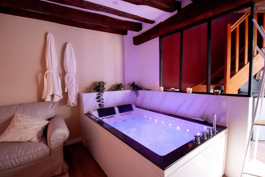Maison d'Arc Spa, gîte avec spa à Saint-Péravy-la-Colombe - photo 3 sur 11