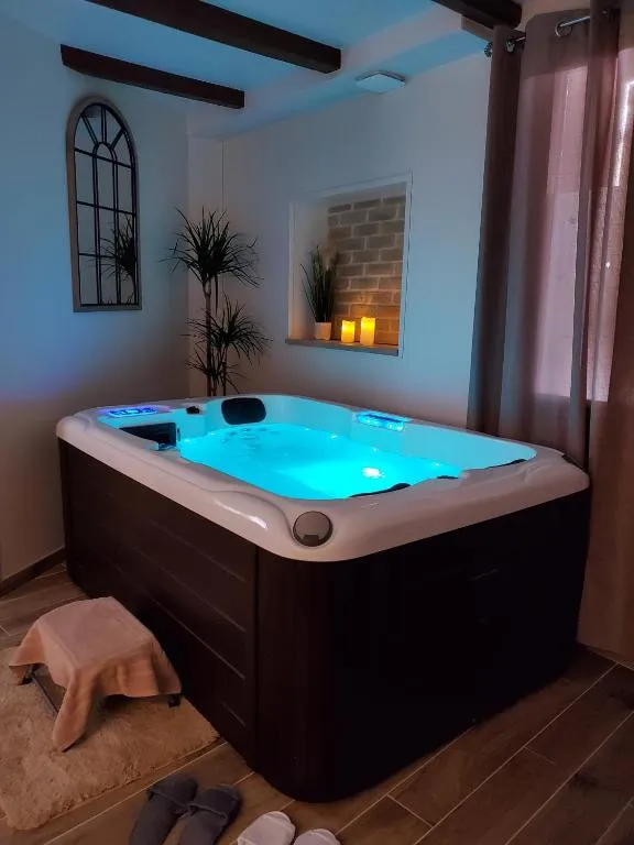 Maison de Village, gîte avec spa à Flaviac - photo 3 sur 12