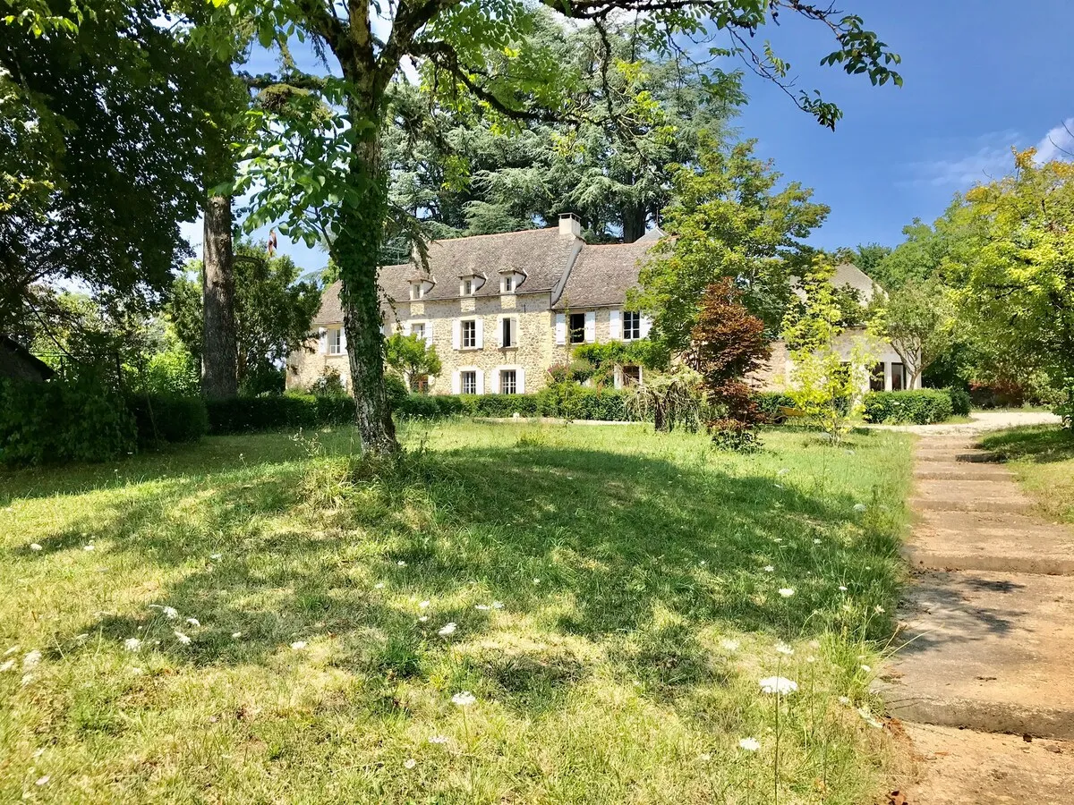 Maison du XVIIIe Spa et Piscine, gîte avec spa à Maleville - photo 3 sur 8