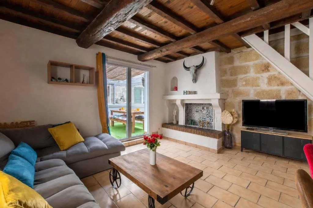 Maison familiale jacuzzi et babyfoot - Calme et proche de la mer (Aimargues, Gard)