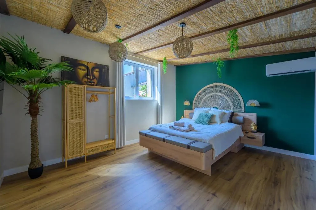 Maison IndoneZen, gîte avec spa à Saint-Nicolas-de-la-Grave - photo 2 sur 12