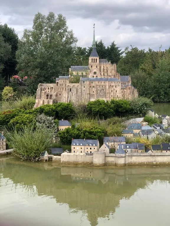 Maison Jungle du Mesnil, gîte avec spa à Le Mesnil-Saint-Denis - photo 3 sur 7