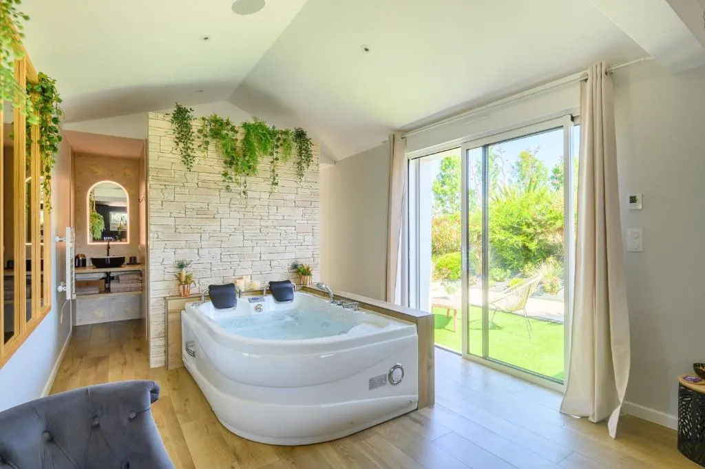 Maison L'Essentiel 85 - Bain à remous, jardin et cuisine équipée (Talmont-Saint-Hilaire, Vendée)