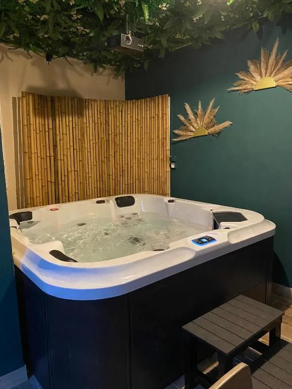Nosy Komba Spa, gîte avec spa à Carvin - photo 3 sur 12