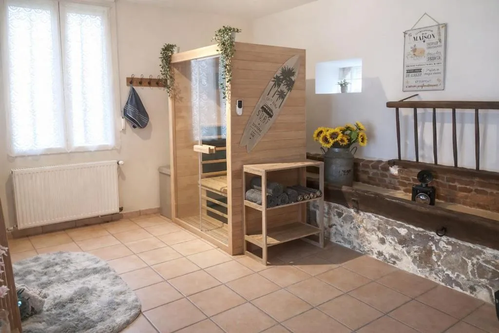 Maison spa et sauna de Thorigny, gîte avec spa à Thorigny-sur-Oreuse - photo 3 sur 12