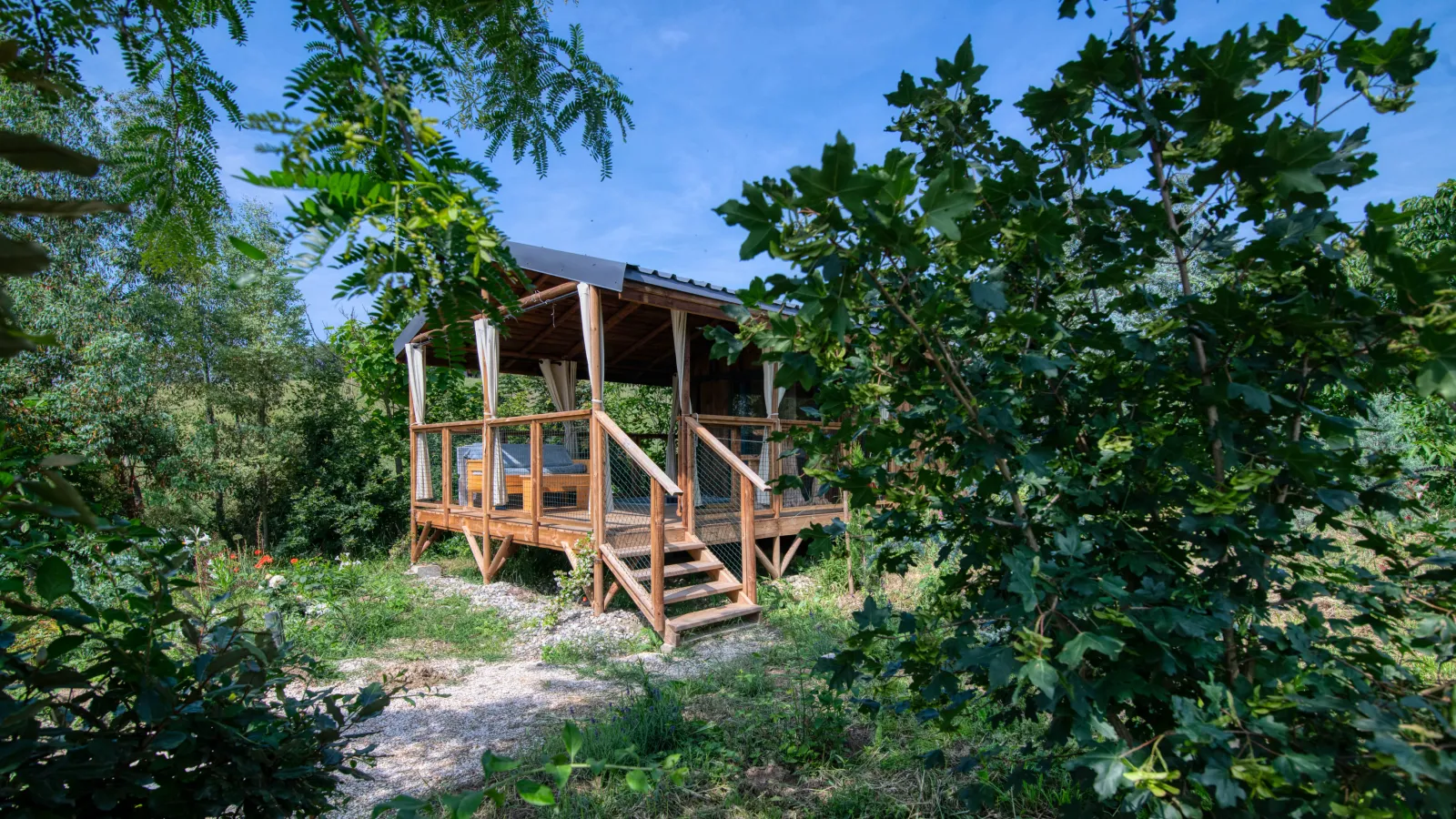 Miel et Coton - Cabane sur pilotis avec jacuzzi privatif (Villarzel-du-Razès, Aude)