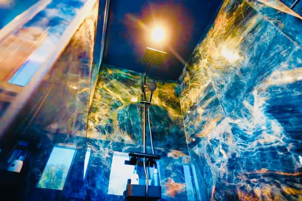 Minka Jacuzzi Corbas, gîte avec spa à Corbas - photo 3 sur 11