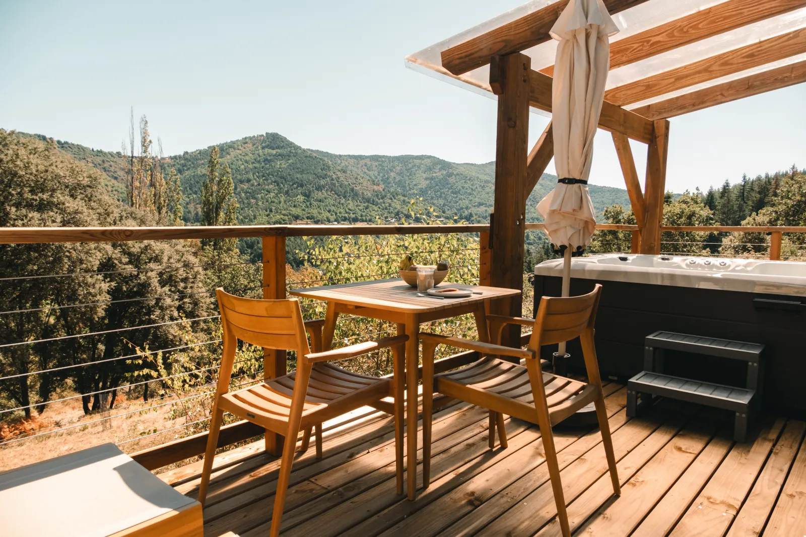Mira Lodge Valia & Spa - Lodge avec spa privatif dans les Cévennes (Saint-André-de-Lancize, Lozère)