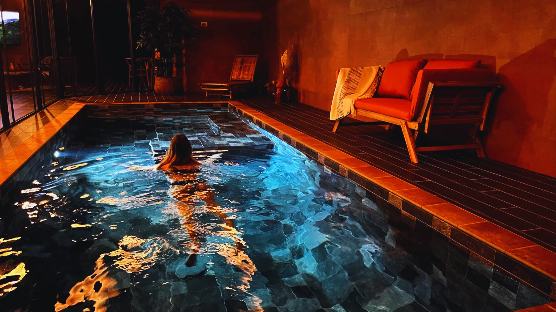 Mojo Pool Lodge, gîte avec spa à Belleville-en-Beaujolais - photo 3 sur 11
