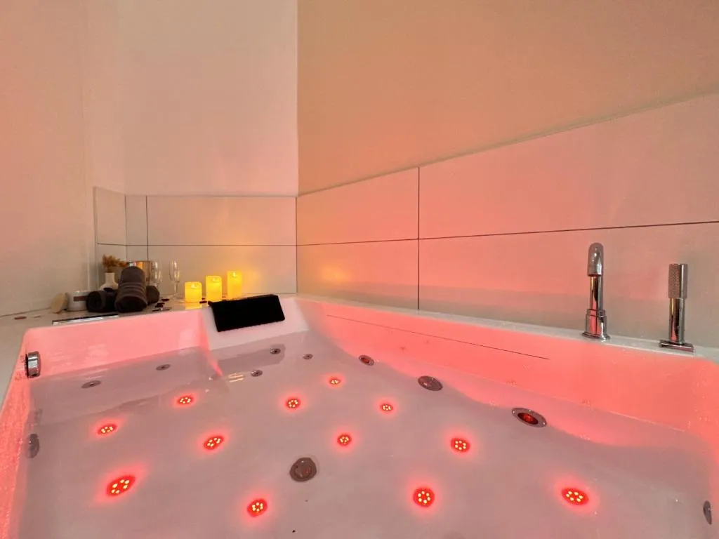 Mon Spa Privé Balnéo Sauna, gîte avec spa à Le Mans - photo 3 sur 12