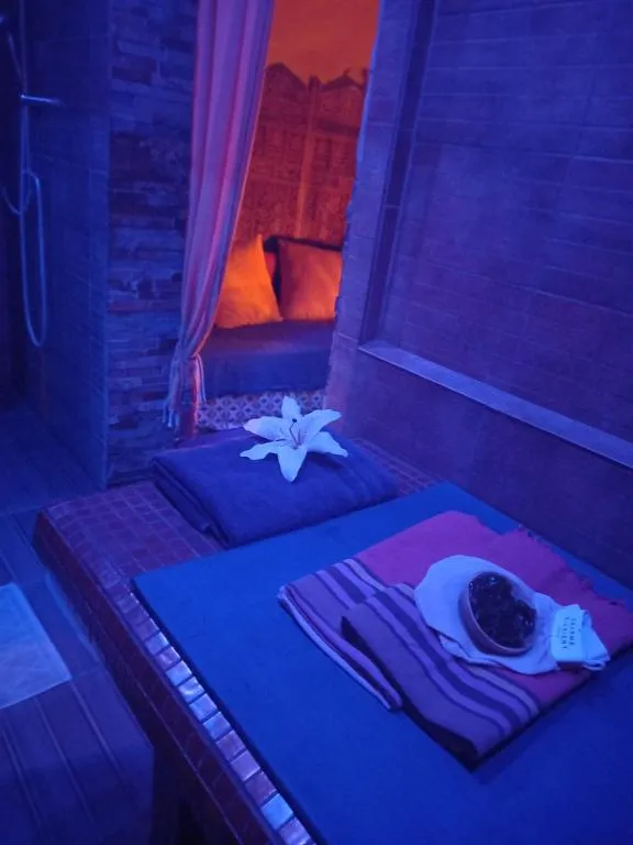Nuitées Secrètes de Rouen, gîte avec spa à Darnétal - photo 2 sur 11
