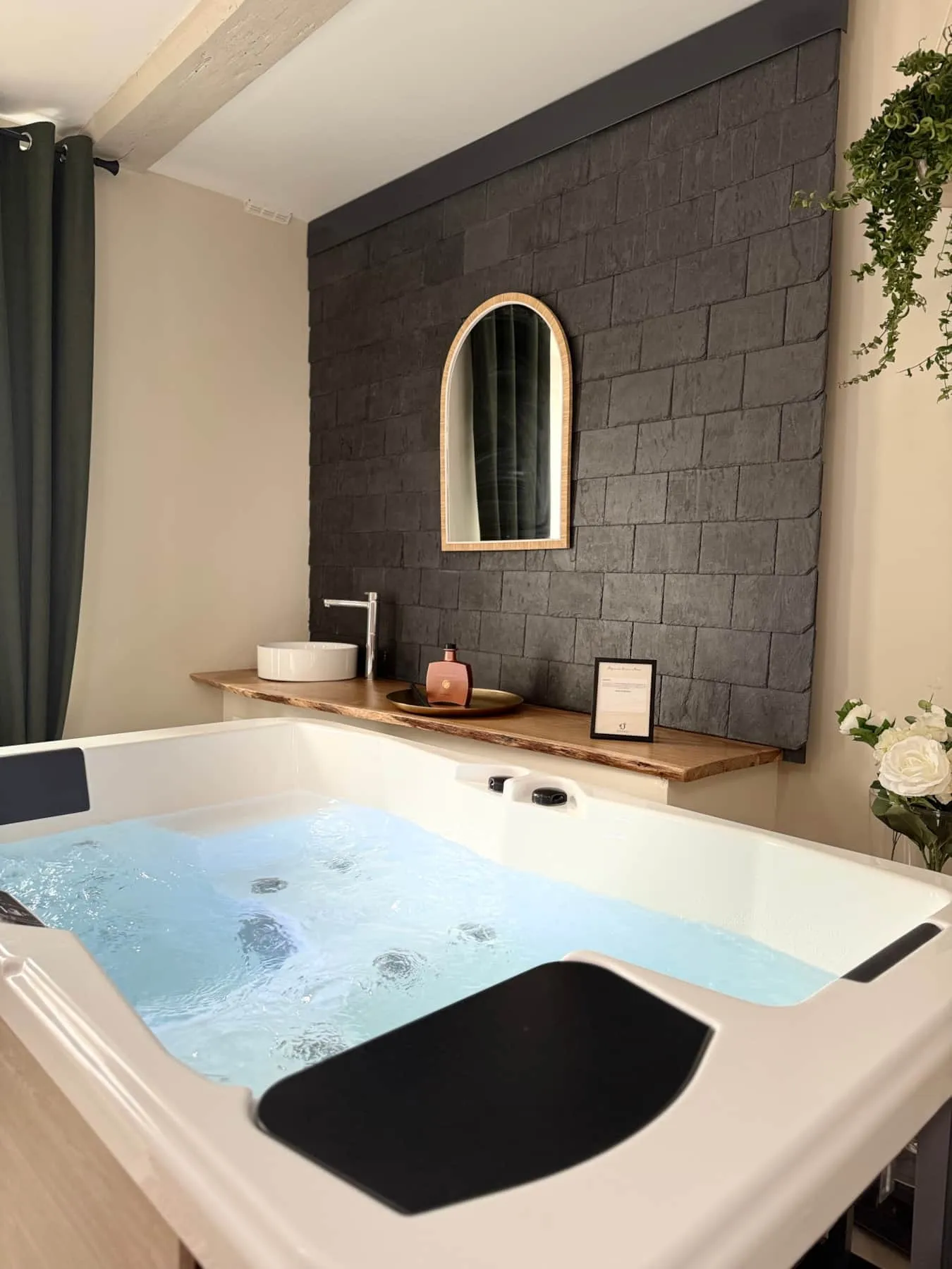 O Charmes de la Forêt d'Orient, gîte avec spa à Thieffrain - photo 2 sur 10