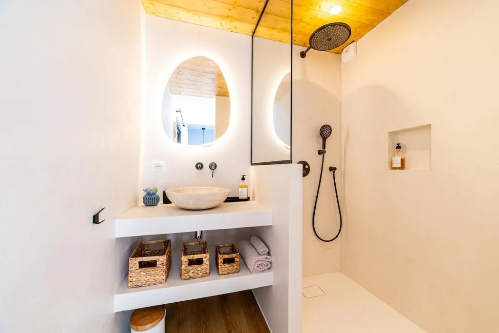 Petite maison piscine et jacuzzi de Biarritz, gîte avec spa à Biarritz - photo 3 sur 12