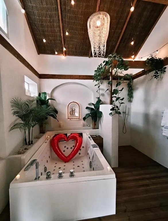 Piccola Casa côté Île, love room à La Verpillière - photo 3 sur 7