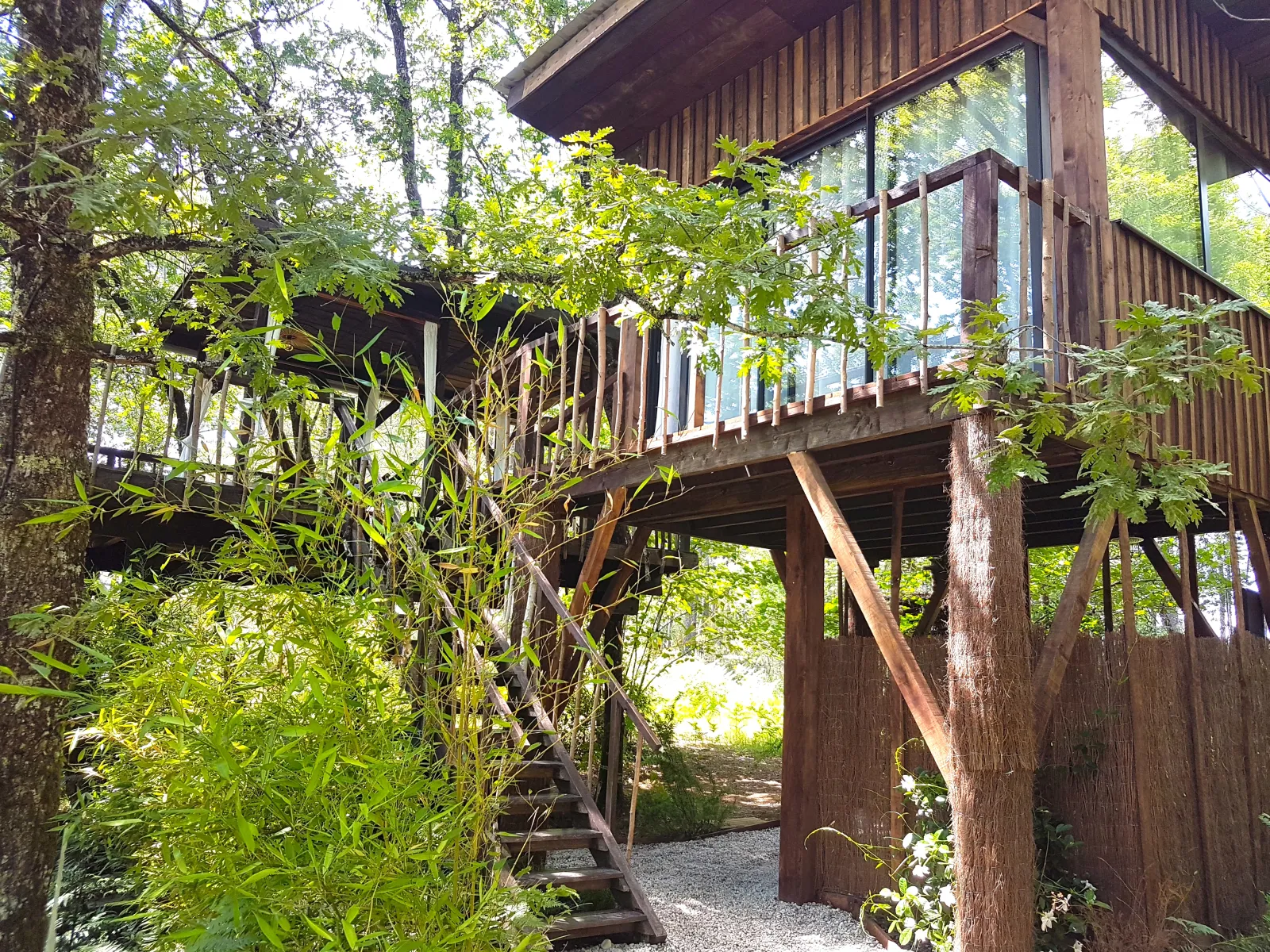 Réminiscence : la Cabane Spa dans les arbres - Les Landines (Origne, Gironde)