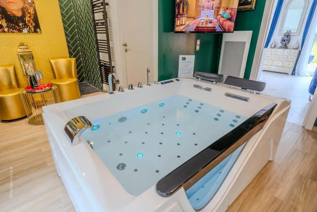 Riad Majorelle, gîte avec spa à Nanteuil-lès-Meaux - photo 3 sur 12