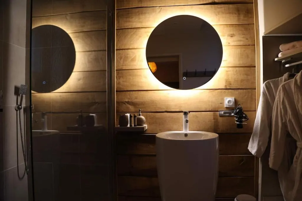 Spa et Sauna de Saint-Georges, gîte avec spa à Saint-Georges-sur-Moulon - photo 3 sur 10