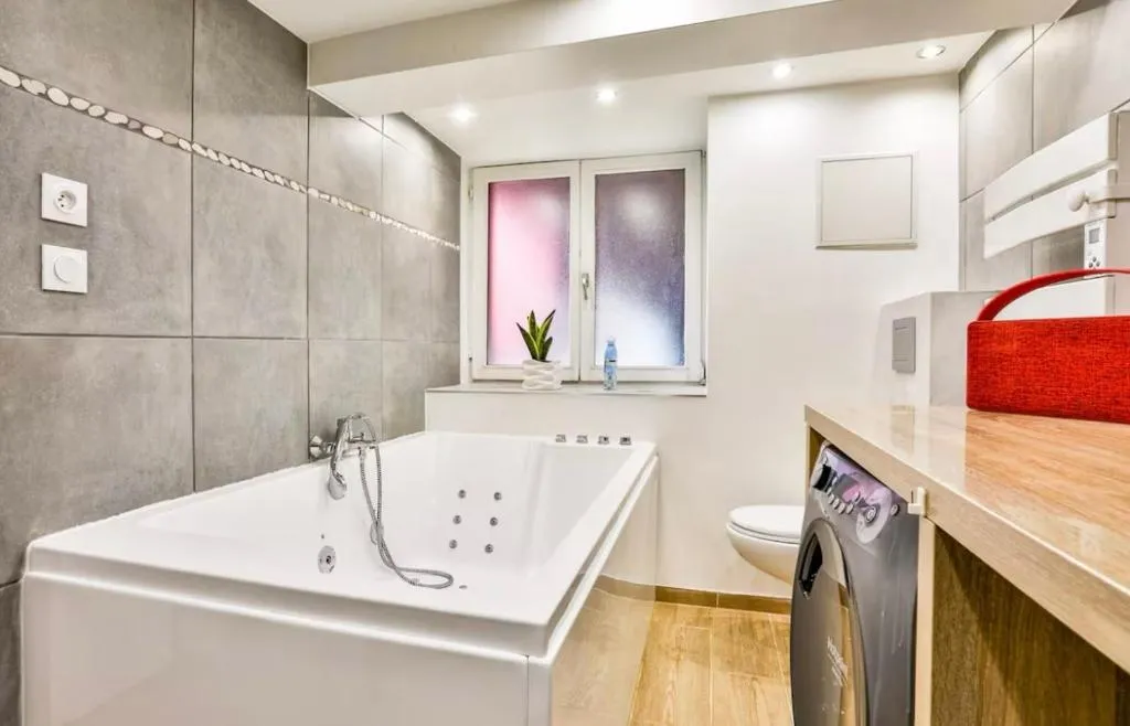 Studio Alsacienne et Spa, gîte avec spa à Lautenbach - photo 2 sur 12