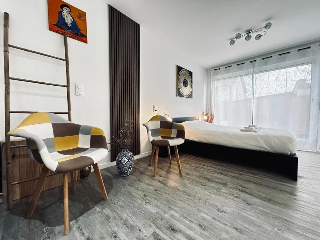 Studio jacuzzi d'inspiration marocaine, chambre à thème à Reims - photo 2 sur 12