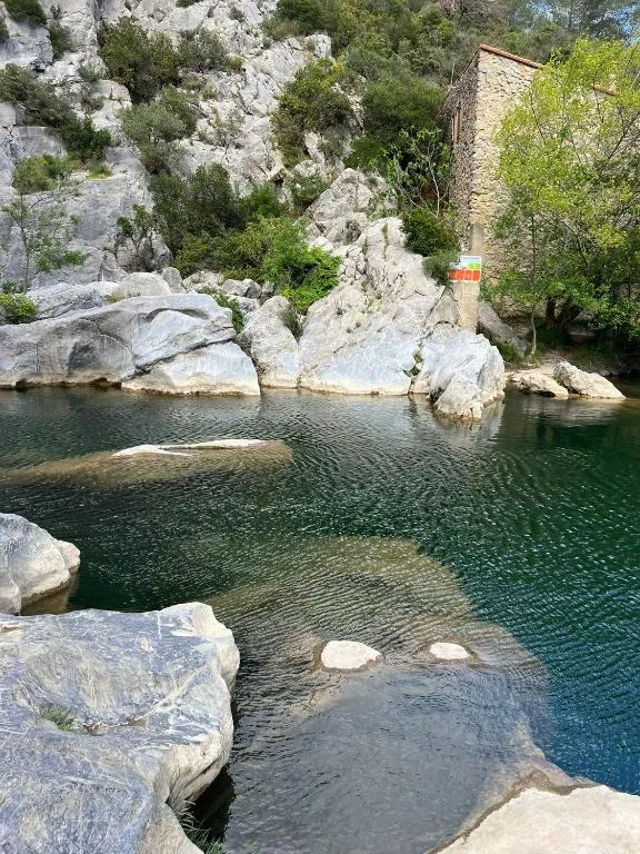 Studio jacuzzi du Fenouillèdes, gîte avec spa à Saint-Paul-de-Fenouillet - photo 2 sur 2