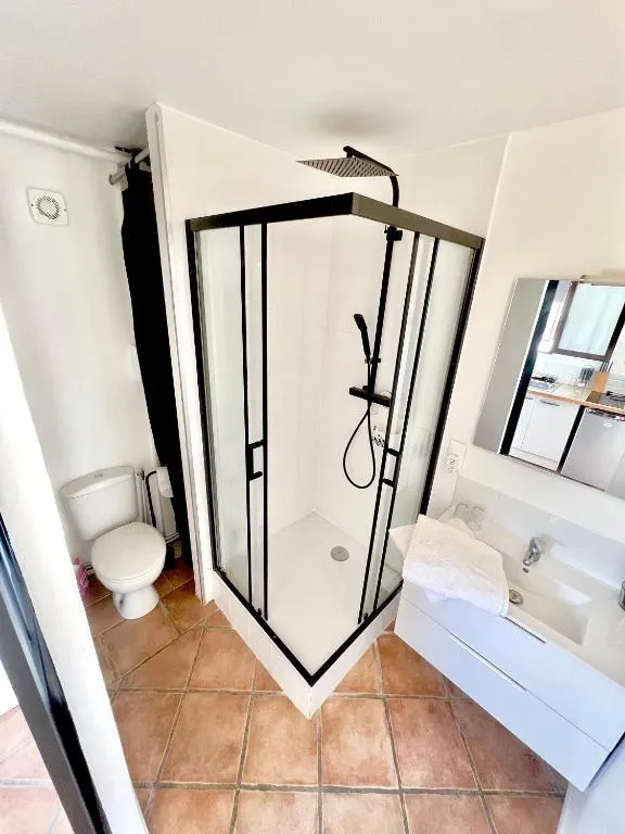 Studio jacuzzi et piscine, gîte avec spa à Lorgues - photo 3 sur 12