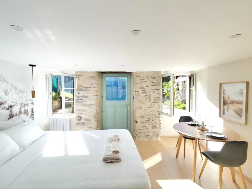 Studio L'échappée, gîte avec spa à Saint-Maximin - photo 2 sur 12