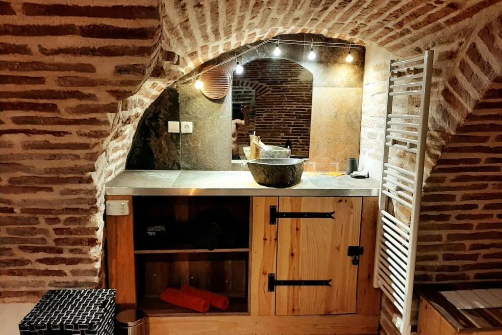Studio Le Puits de la Grâce, gîte avec spa à Albi - photo 3 sur 12