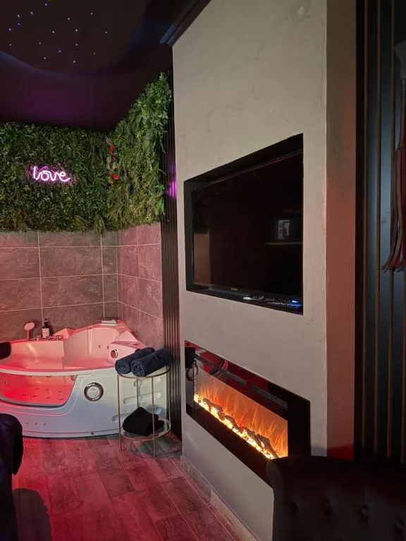 Studios et suites de Bourg-Saint-Christophe, gîte avec spa à Bourg-Saint-Christophe - photo 2 sur 12