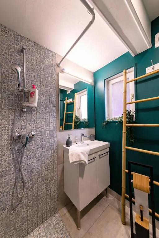 Suite Amazonia Balnéo, gîte avec spa à Rouen - photo 3 sur 12