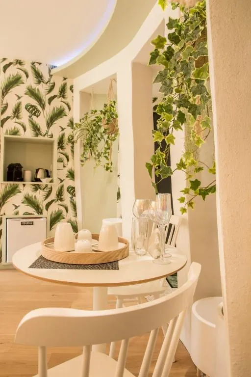 Suite atypique jacuzzi n°1, gîte avec spa à Trévoux - photo 3 sur 8