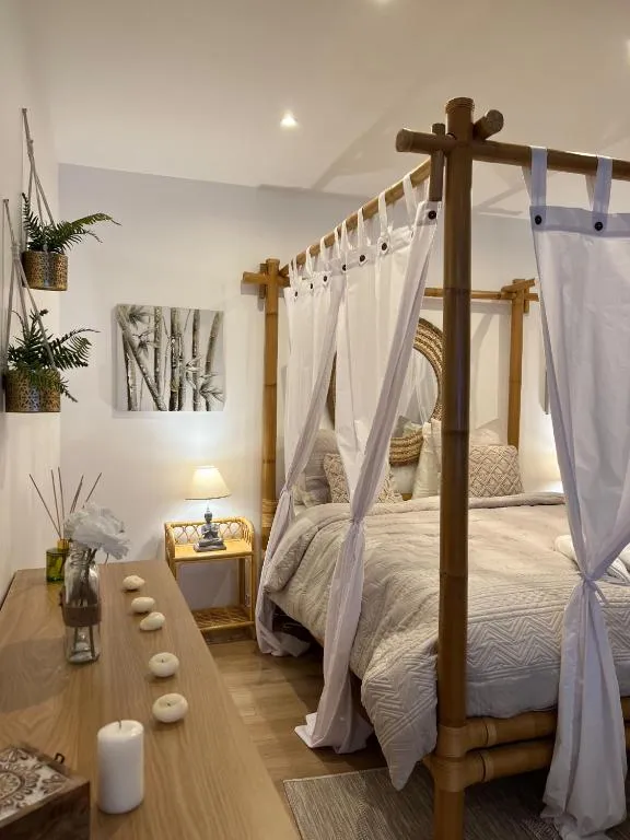 Suite Balnéo Bali, gîte avec spa à La Ville-du-Bois - photo 3 sur 12