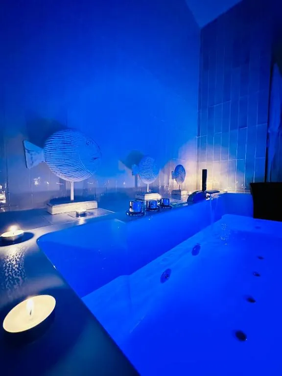 Suite Balnéo Canet, gîte avec spa à Canet-en-Roussillon - photo 3 sur 10