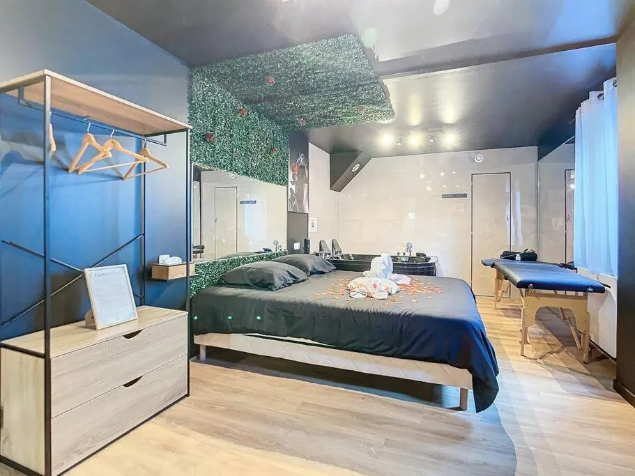 Suite Balnéo de Châlette, gîte avec spa à Châlette-sur-Loing - photo 2 sur 12