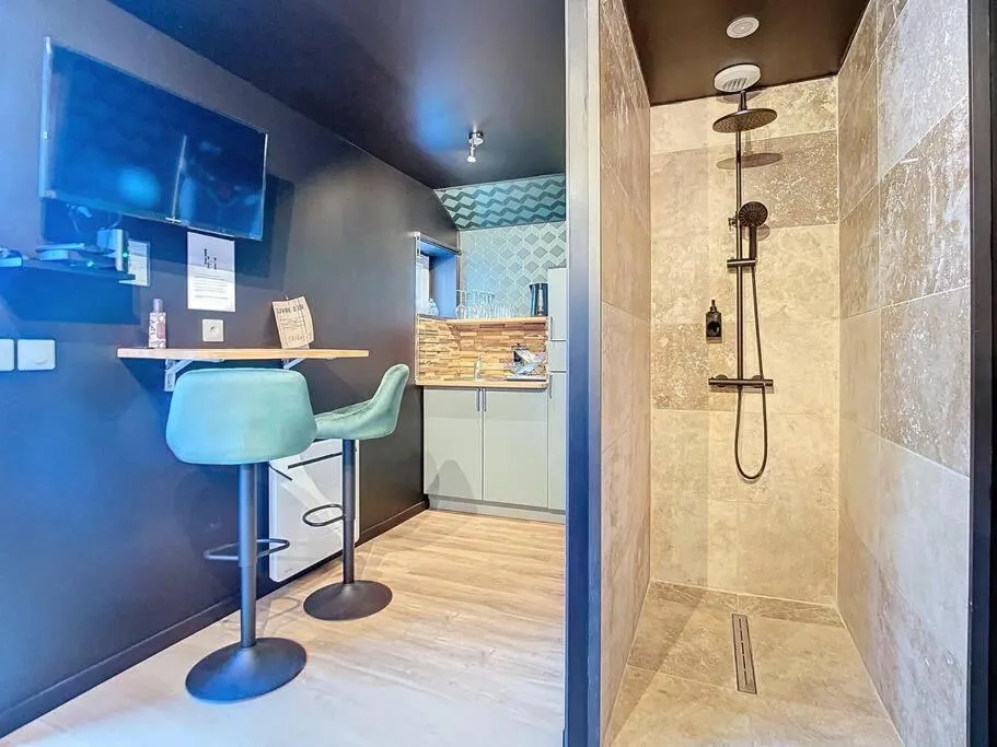 Suite Balnéo de Châlette, gîte avec spa à Châlette-sur-Loing - photo 3 sur 12