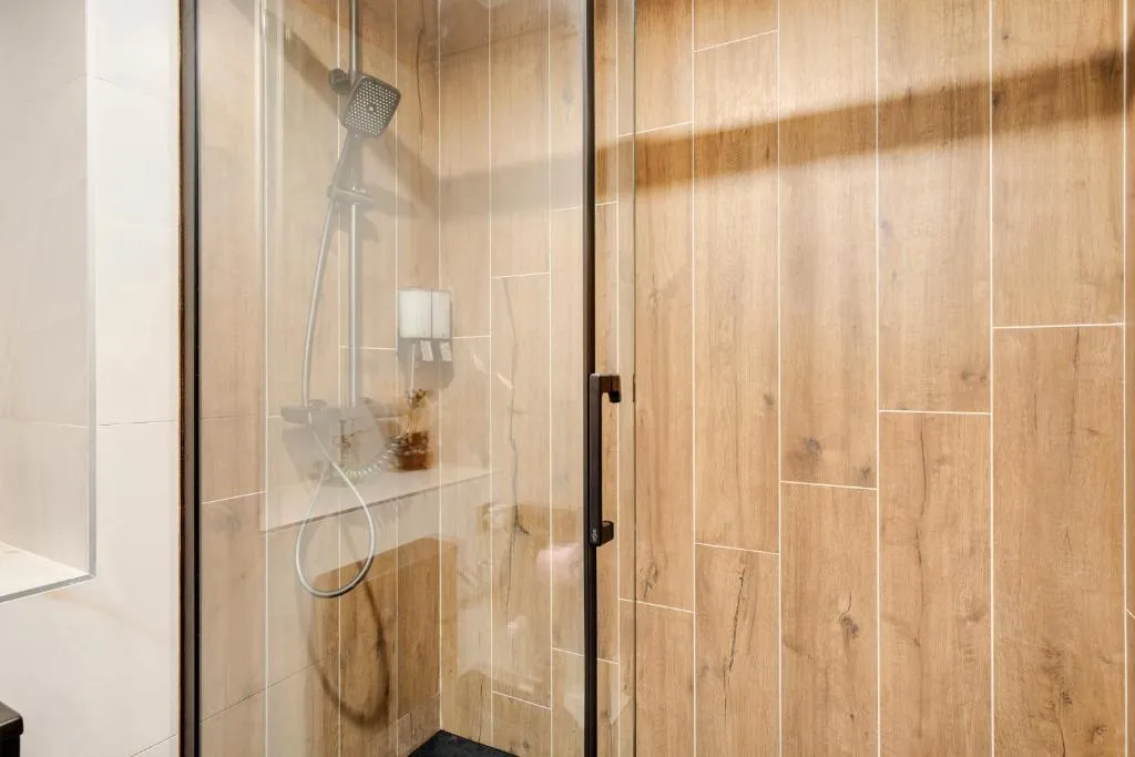 Suite balnéo du boulevard Joffre, gîte avec spa à Nancy - photo 3 sur 12