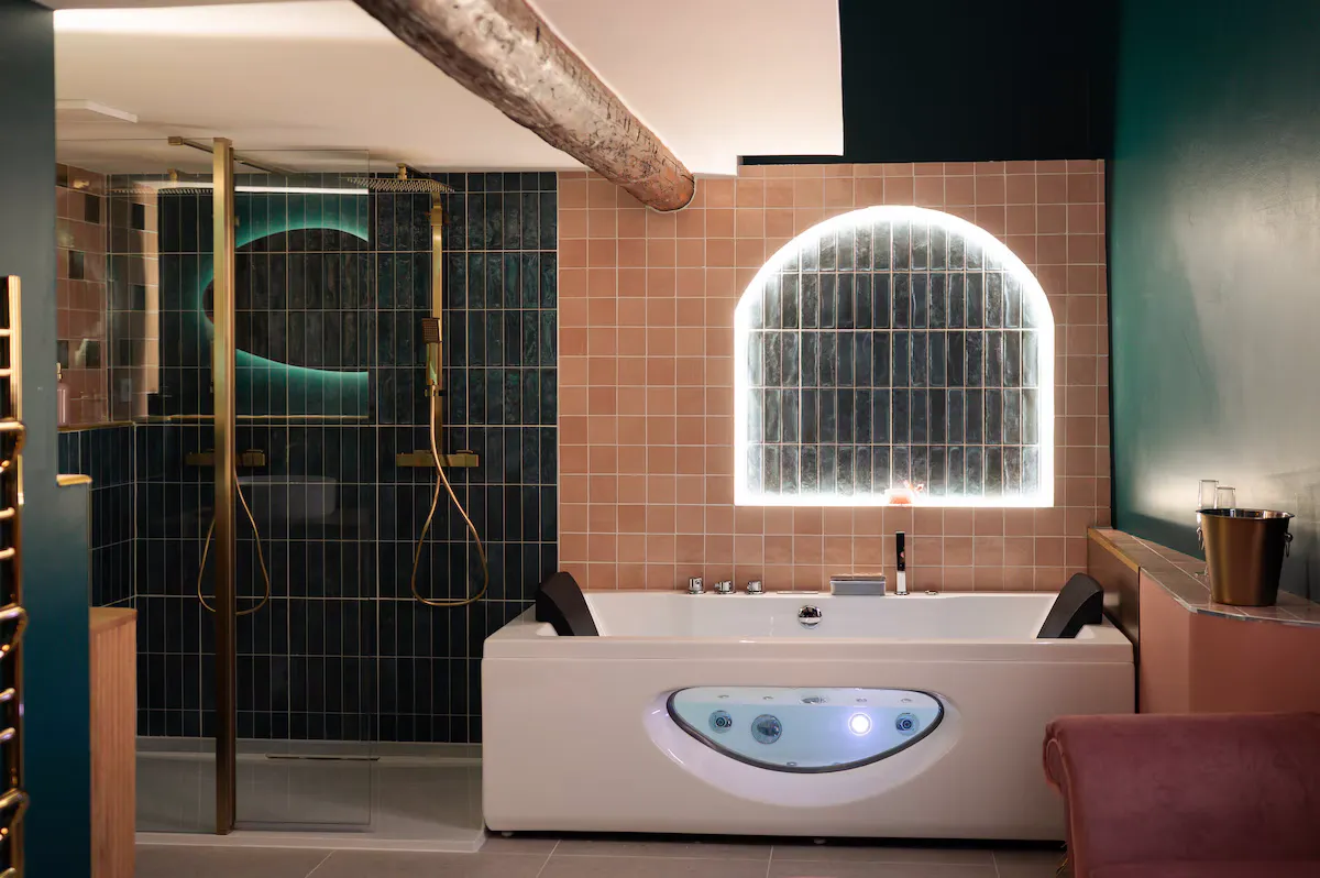 Suite Balnéo du Canal, gîte avec spa à Capestang - photo 3 sur 8