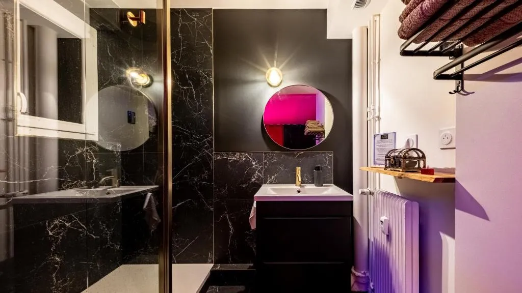 Suite balnéo et sauna de Longvic, gîte avec spa à Longvic - photo 3 sur 10