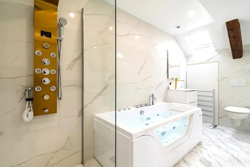 Suite balnéo Grandval, gîte avec spa à Reims - photo 2 sur 12