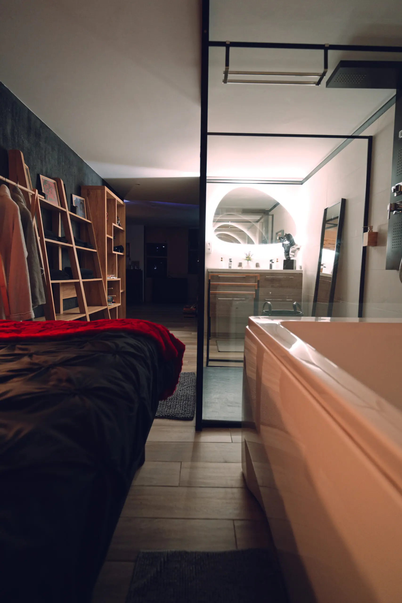 Suite Balnéo Liberty, gîte avec spa à Feigères - photo 2 sur 10