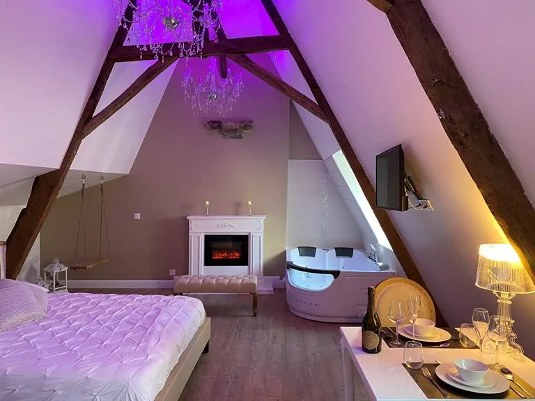 Suite balnéo sous charpente, gîte avec spa à Lannion - photo 2 sur 6