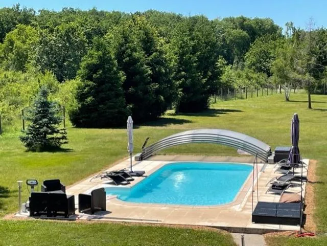 Suite bien-être, gîte avec spa à Cléré-les-Pins - photo 3 sur 9