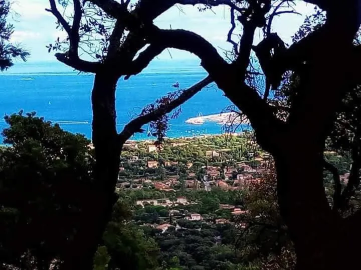 Suite Cœurs de Pirates, gîte avec spa à Cavalaire-sur-Mer - photo 2 sur 12