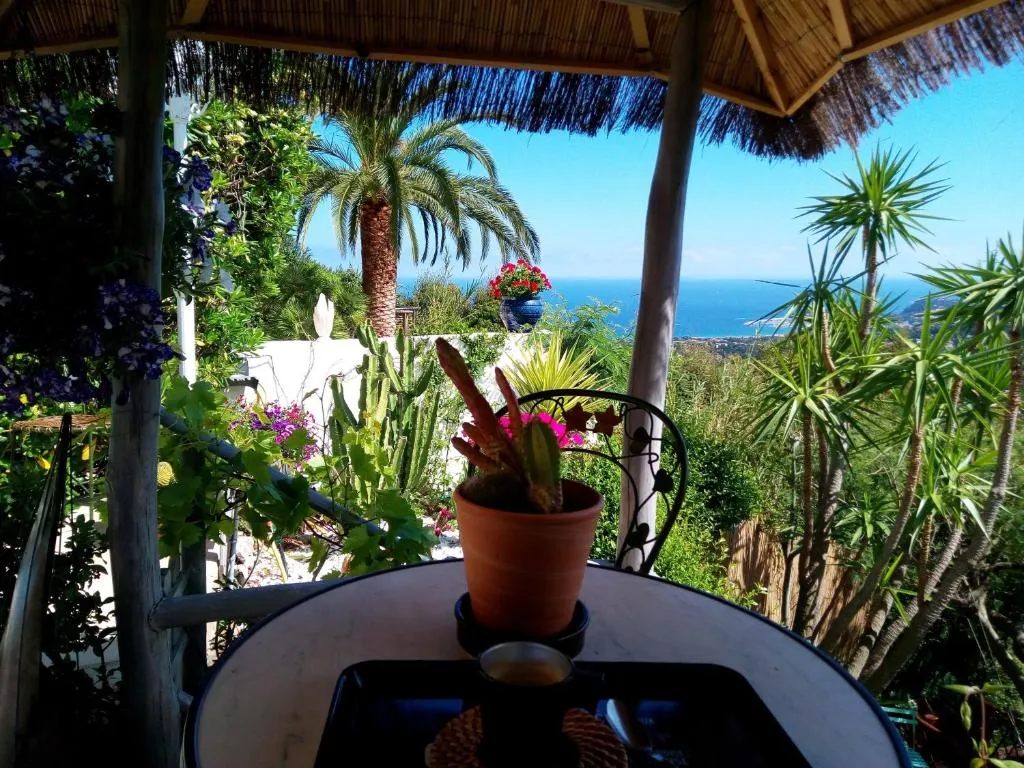 Suite Cœurs de Pirates, gîte avec spa à Cavalaire-sur-Mer - photo 3 sur 12